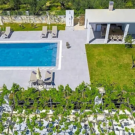 Pergola - Private Pool 505 *