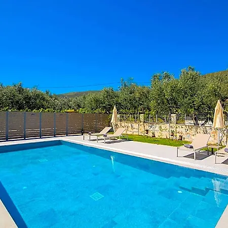 Pergola - Private Pool 505